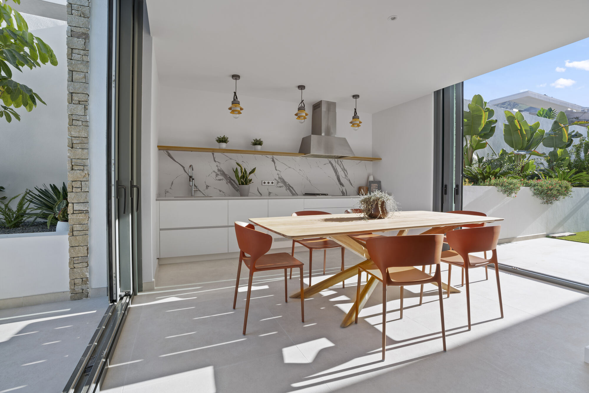 Dining Terrace Access